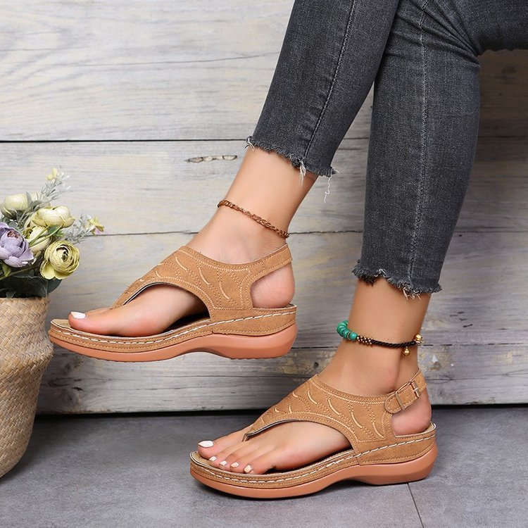 Comfortable Padded T-Strap Wedge Sandals for Beach & Casual Summer Outfit